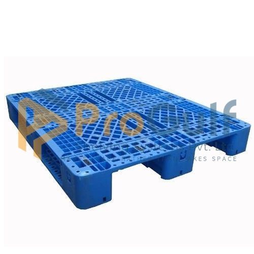 Plastic Pallet - Image 1